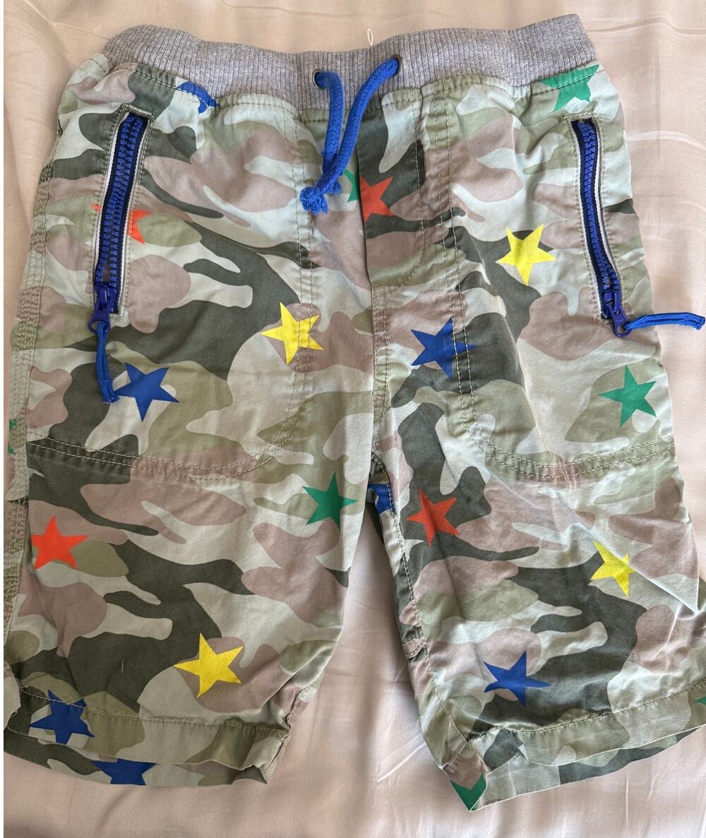 Mini Boden camo start shorts size 10